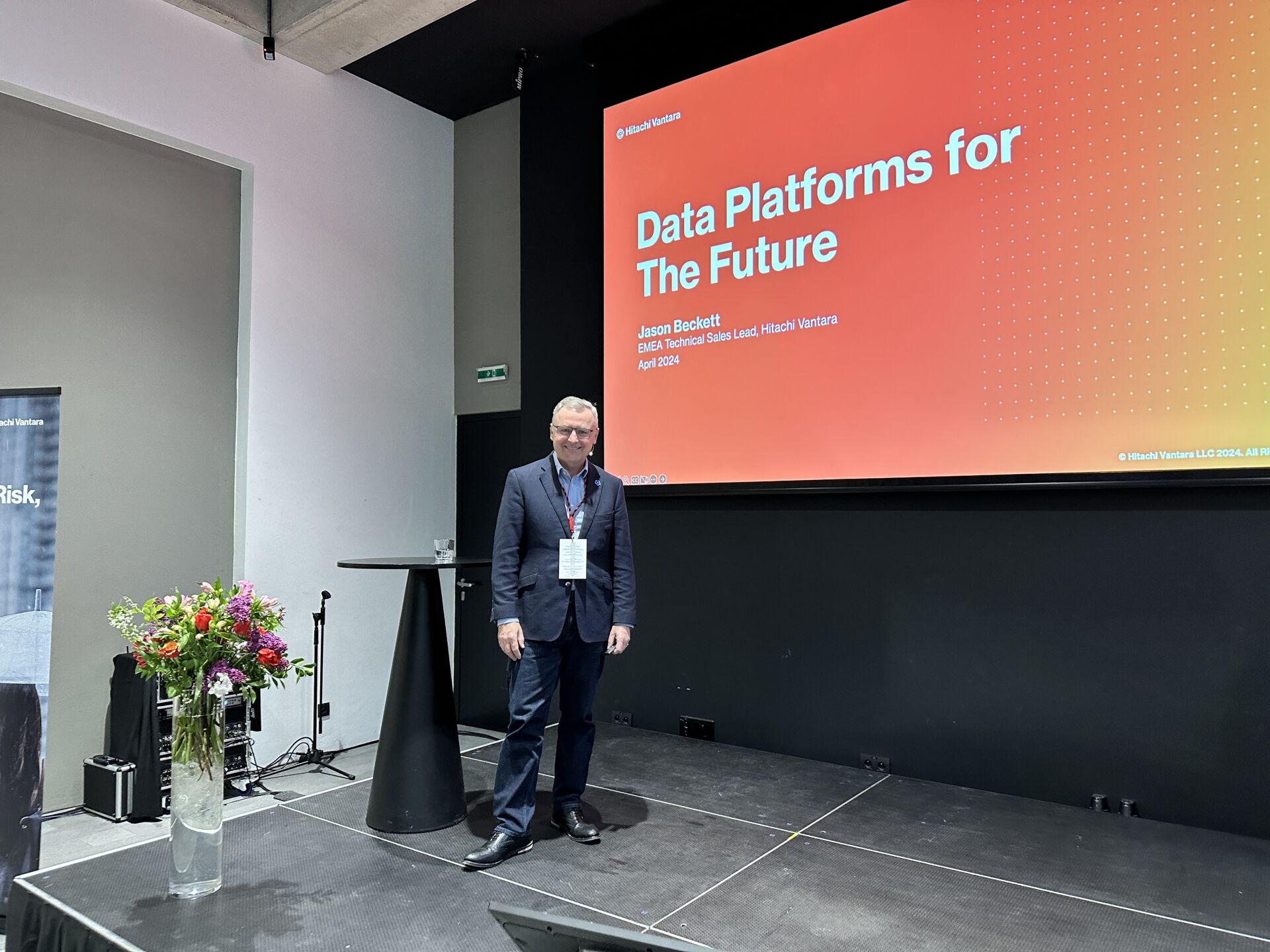 Hitachi_PosAm_storage_konferencia_2024_01